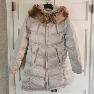 Laundry By Shelli Segal Beige Puffer Coat with Fur Collar